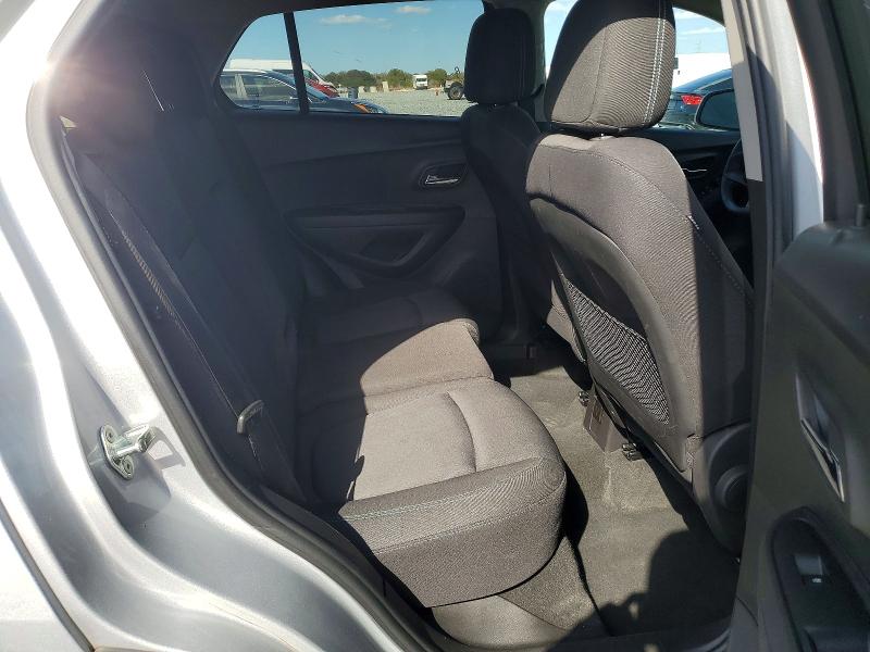 Photo 10 from auction – 2016 CHEVROLET TRAX 1LT with VIN 3GNCJLSB5GL185855
