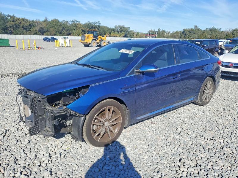 HYUNDAI SONATA SPO 2017 with VIN 5NPE34AB2HH577681 - Photo from auction
