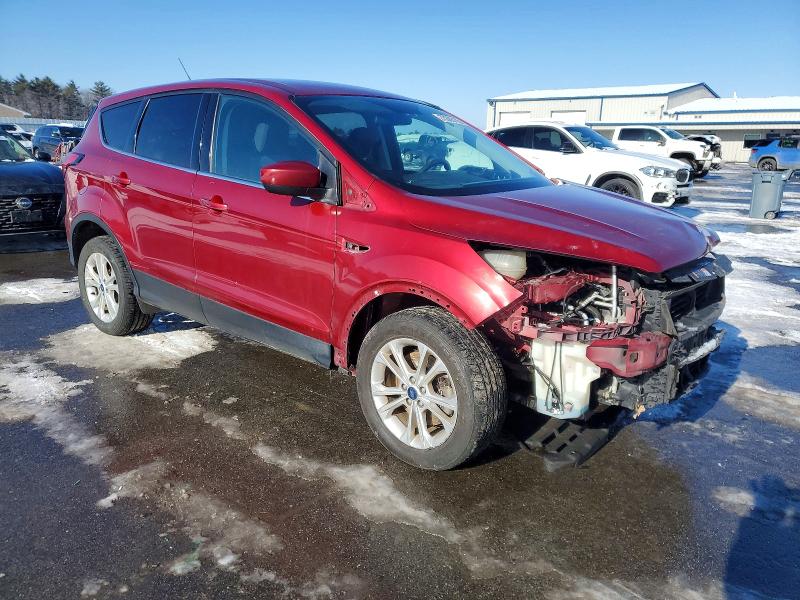 Photo 4 from auction – 2019 FORD ESCAPE with VIN 1FMCU9GD4KUB17859