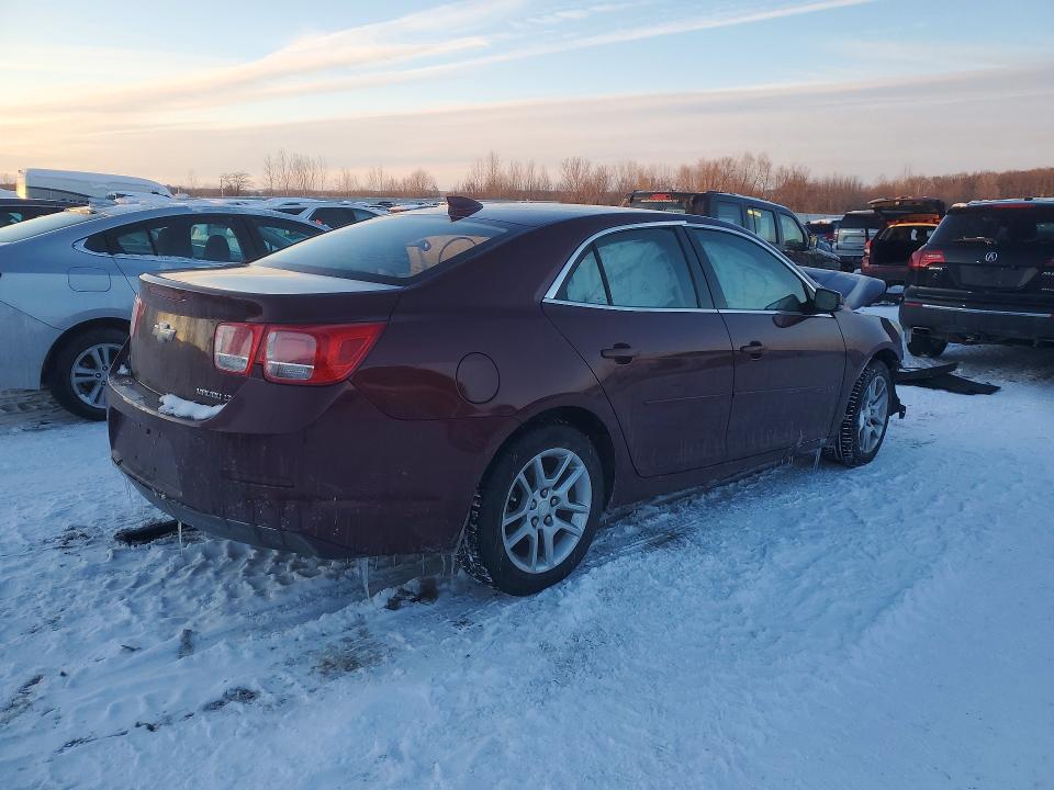 صورة رقم 3 من المزاد - 2015 CHEVROLET MALIBU 1LT مع VIN 1G11C5SL7FF104564