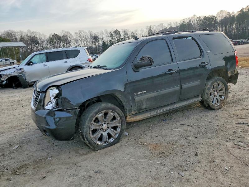 GMC YUKON 2011 with VIN 1GKS2CE05BR367802 - Photo from auction