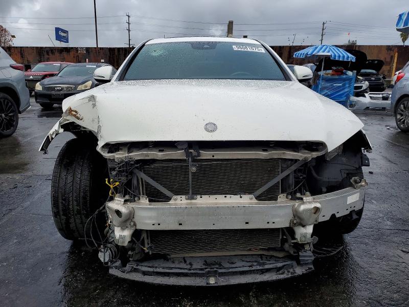 Photo 5 from auction – 2017 MERCEDES-BENZ E 300 with VIN WDDZF4JBXHA153641