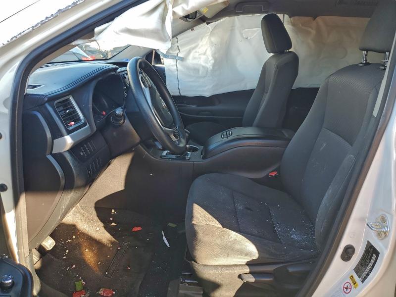 Photo 7 from auction – 2017 TOYOTA HIGHLANDER with VIN 5TDZARFH3HS031032