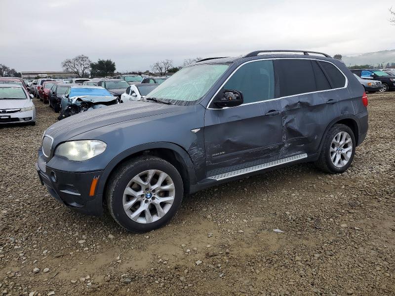 BMW X5 XDRIVE3 2013 with VIN 5UXZV4C54D0E00903 - Photo from auction