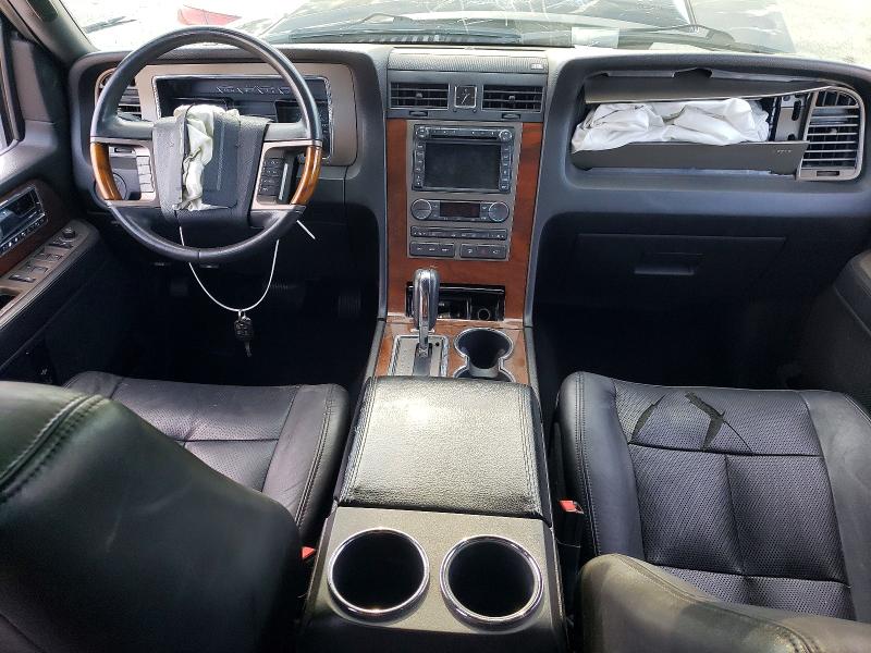 Zdjęcie 8 z aukcji – 2012 LINCOLN NAVIGATOR z VIN 5LMJJ3H5XCEL05461