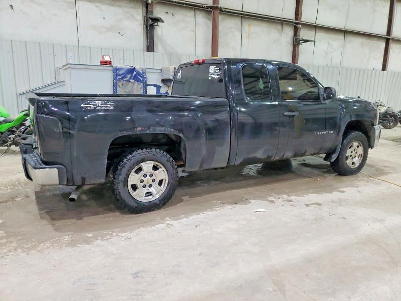 Photo 3 from auction – 2013 CHEVROLET SILVERADO with VIN 1GCRKSE72DZ315032