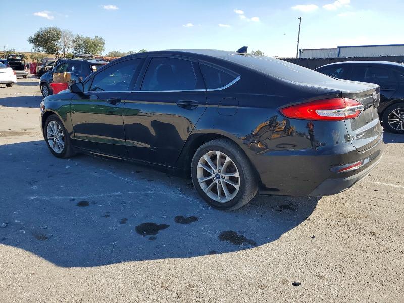 Photo 2 from auction – 2020 FORD FUSION SE with VIN 3FA6P0HD6LR229130