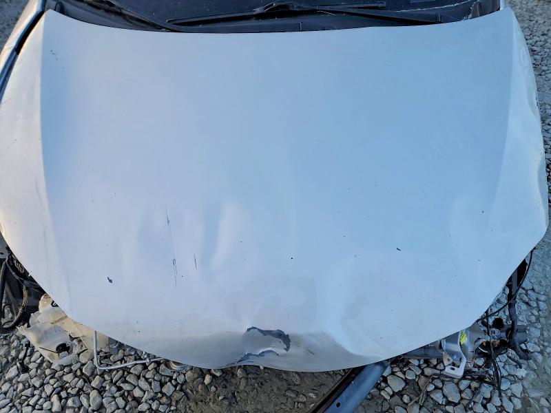 Photo 11 from auction – 2014 TOYOTA COROLLA with VIN 2T1BURHE8EC167463