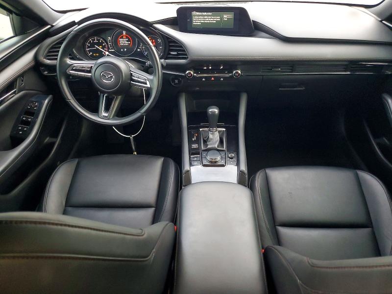 Photo 8 from auction – 2019 MAZDA 3 with VIN JM1BPAJM6K1132141