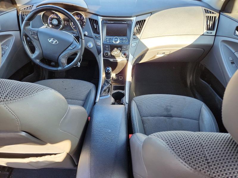 Photo 8 from auction – 2011 HYUNDAI SONATA SE with VIN 5NPEC4AC1BH144613