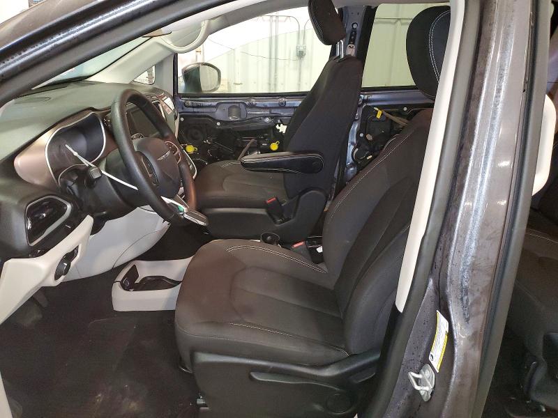 Photo 7 from auction – 2020 CHRYSLER VOYAGER L with VIN 2C4RC1AG0LR282182