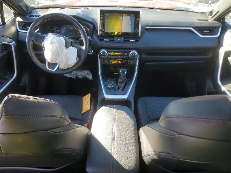 Photo 8 from auction – 2022 TOYOTA RAV4 PRIME with VIN JTMFB3FV2ND084914