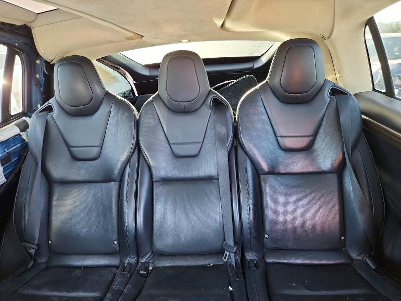 Photo 10 from auction – 2016 TESLA MODEL X with VIN 5YJXCAE23GF001502