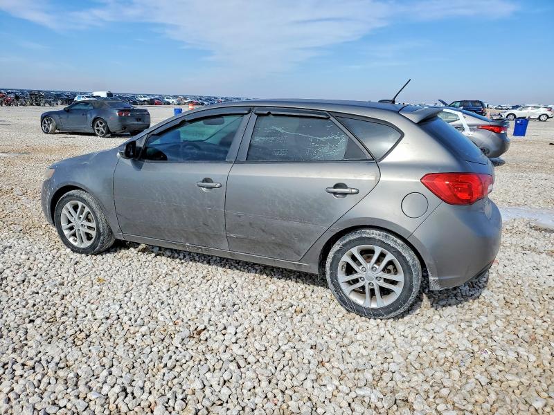 Photo 2 from auction – 2011 KIA FORTE EX with VIN KNAFU5A26B5399625