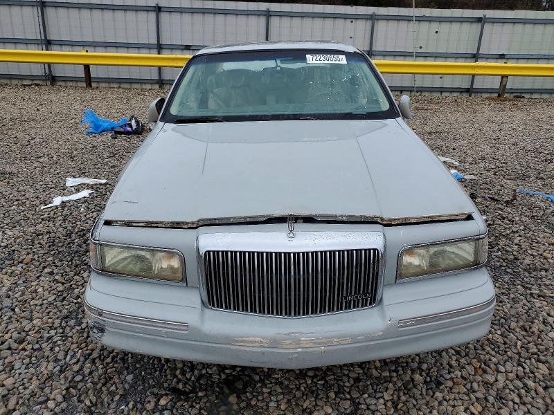 Photo 5 from auction – 2000 LINCOLN TOWN CAR E with VIN 1L1FM81W9YY804792