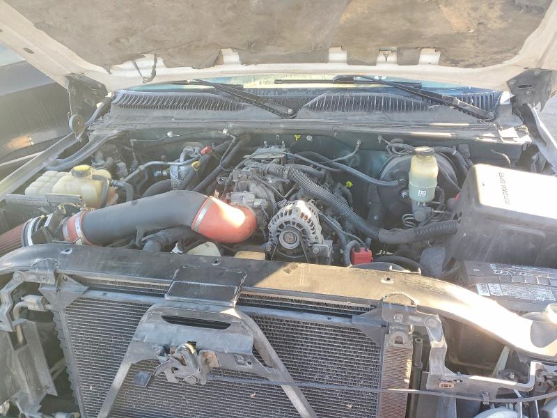 Photo 11 from auction – 2001 CHEVROLET SILVERADO with VIN 2GCEC19V611355987