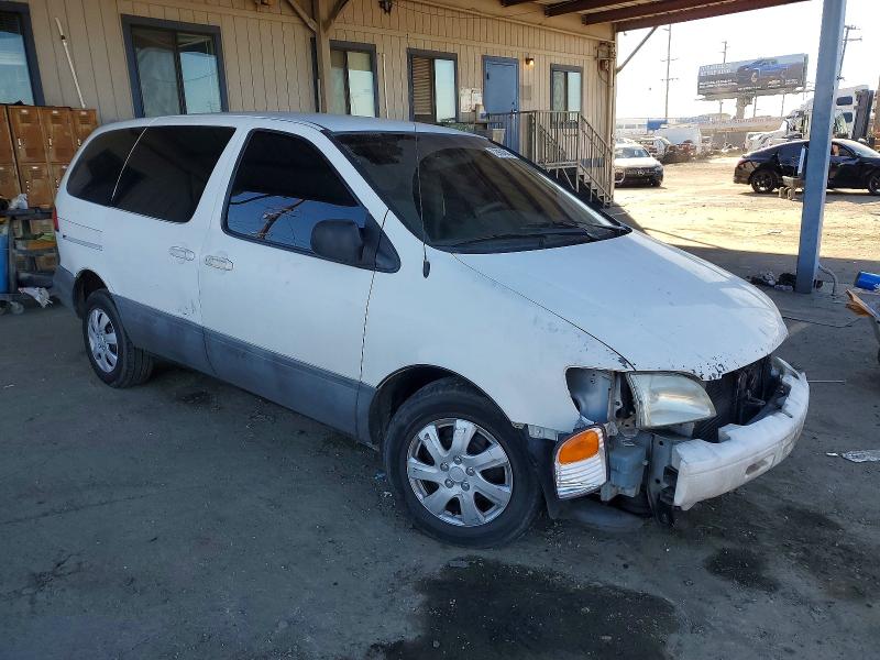 Photo 4 from auction – 2001 TOYOTA SIENNA CE with VIN 4T3ZF19C71U402734