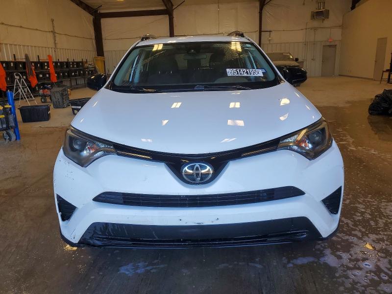 Photo 5 from auction – 2017 TOYOTA RAV4 LE with VIN JTMZFREV6HJ129882