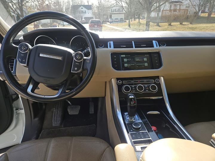 Photo 9 from auction – 2016 LAND ROVER RANGE ROVE with VIN SALWR2PF4GA120208