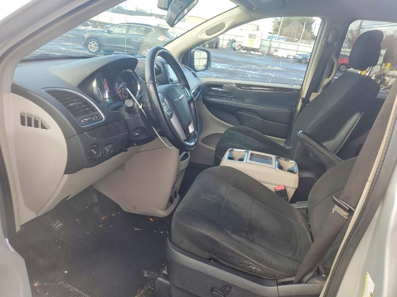 Photo 7 from auction – 2012 CHRYSLER TOWN & COU with VIN 2C4RC1BG1CR150997