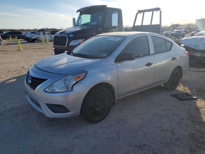 NISSAN VERSA S 2015 with VIN 3N1CN7AP0FL862698 - Photo from auction