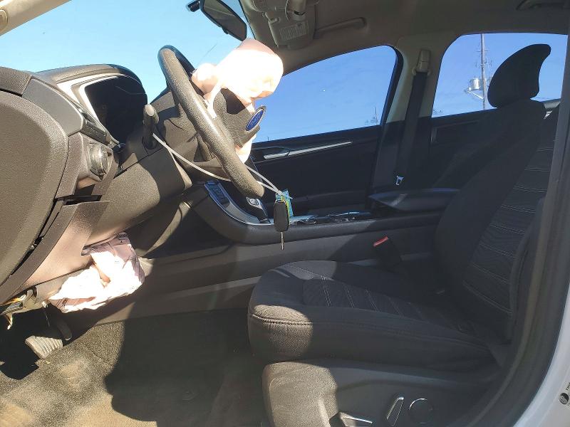 Photo 7 from auction – 2016 FORD FUSION with VIN 3FA6P0H75GR266461