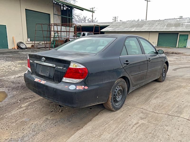 Photo 4 from auction – 2005 TOYOTA CAMRY LE with VIN 4T1BE32K95U419258