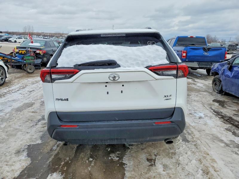 Photo 6 from auction – 2022 TOYOTA RAV4 with VIN 2T3R1RFV5NC297783