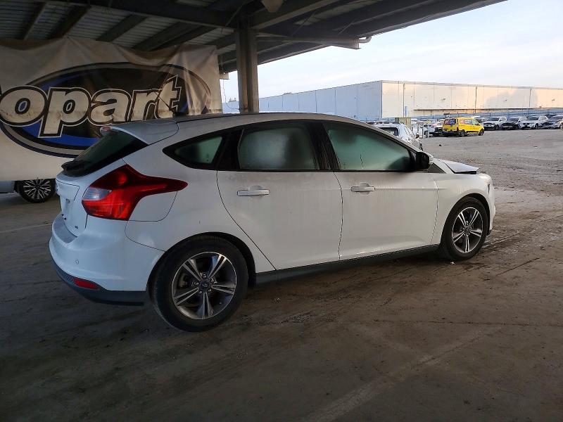 Photo 3 from auction – 2014 FORD FOCUS SE with VIN 1FADP3K29EL461917