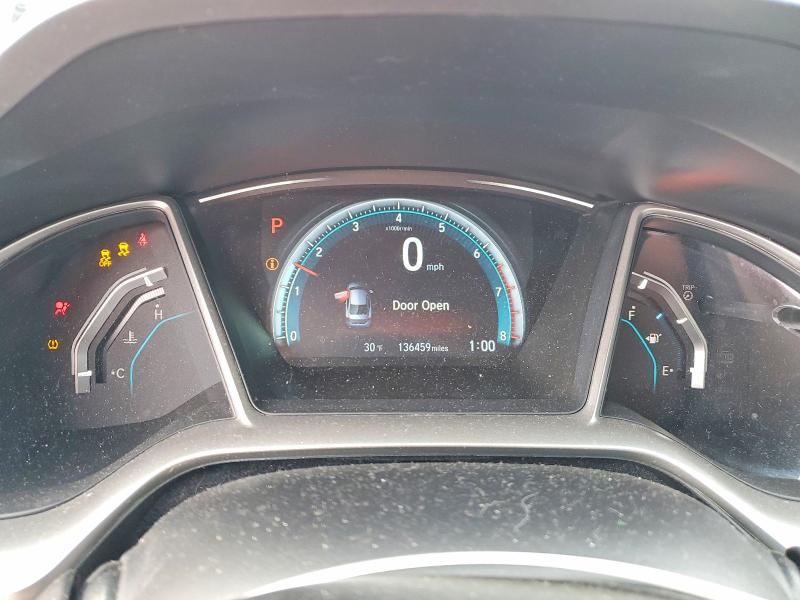Photo 9 from auction – 2018 HONDA CIVIC EX with VIN 19XFC1F34JE000620