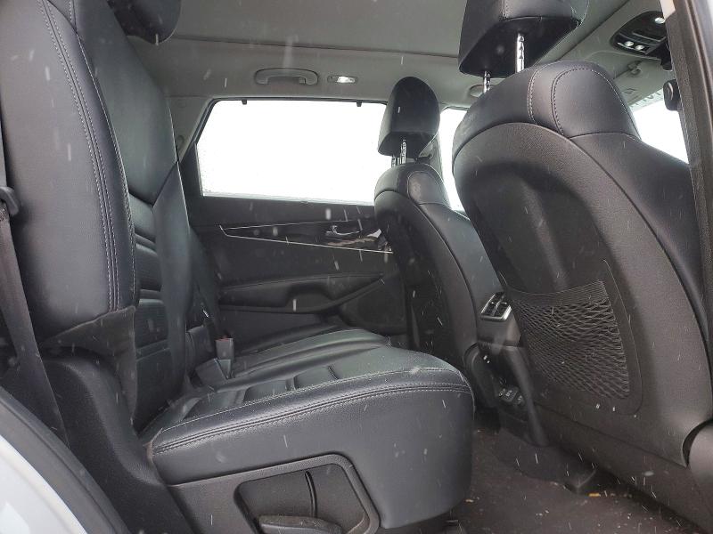 Photo 11 from auction – 2019 KIA SORENTO EX with VIN 5XYPHDA52KG505723