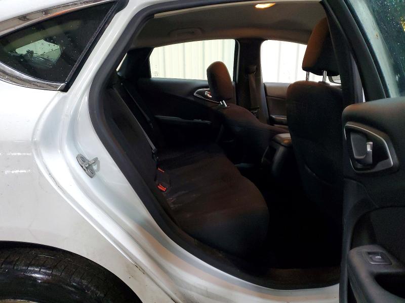 Photo 10 from auction – 2015 CHRYSLER 200 with VIN 1C3CCCABXFN576667