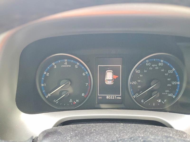 Photo 9 from auction – 2018 TOYOTA RAV4 with VIN 2T3WFREV6JW443218