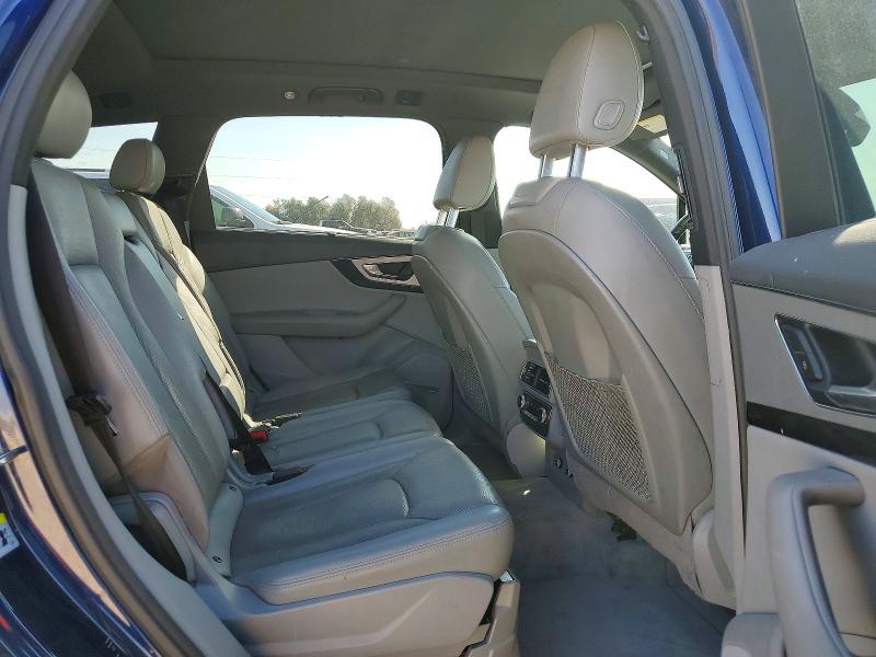 Photo 11 from auction – 2019 AUDI Q7 PREMIUM with VIN WA1LHAF79KD046769