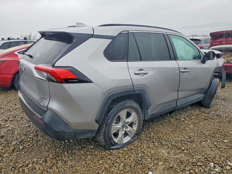 Photo 3 from auction – 2020 TOYOTA RAV4 with VIN 2T3W1RFV4LC057057