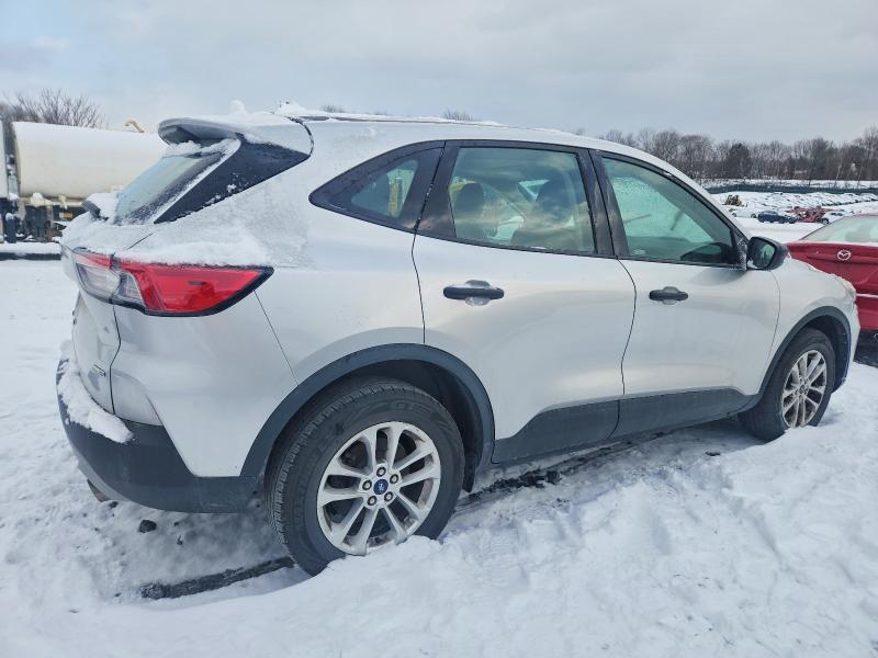 Photo 3 from auction – 2020 FORD ESCAPE S with VIN 1FMCU9F67LUA45544