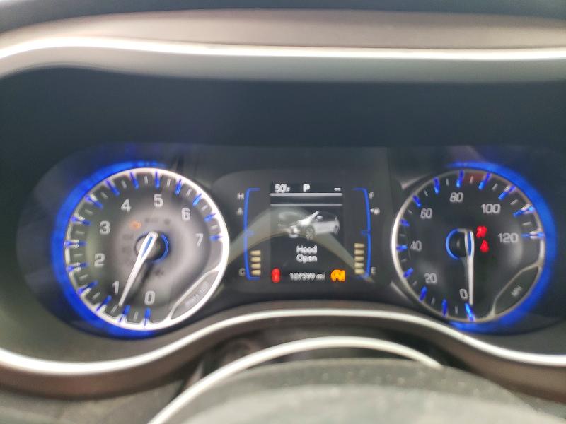 Photo 9 from auction – 2018 CHRYSLER PACIFICA T with VIN 2C4RC1FG2JR278897
