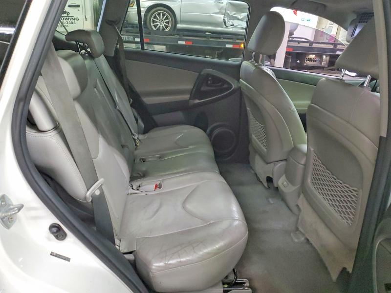 Photo 11 from auction – 2011 TOYOTA RAV4 LIMIT with VIN 2T3DF4DV9BW136364