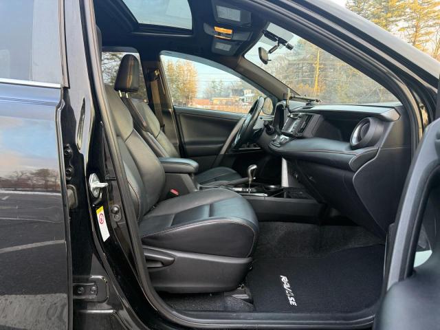 Photo 5 from auction – 2016 TOYOTA RAV4 SE with VIN 2T3JFREV8GW427962