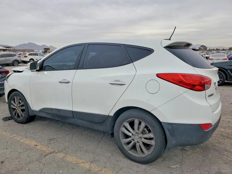 Photo 2 from auction – 2012 HYUNDAI TUCSON GLS with VIN KM8JU3AC0CU388102