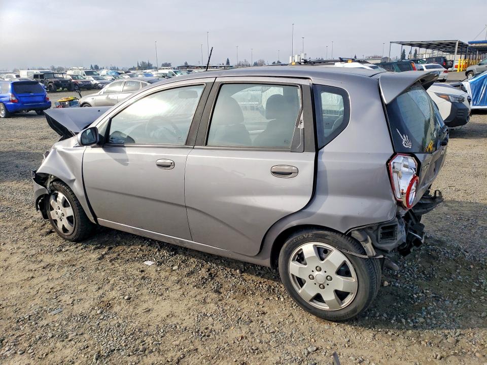 Photo 2 from auction – 2010 CHEVROLET AVEO with VIN KL1TG6DE3AB044721