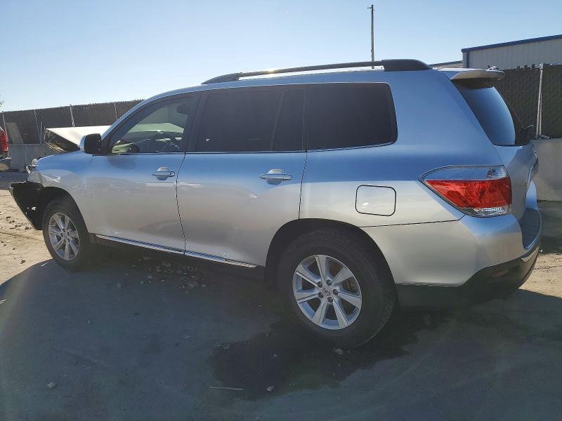 Photo 2 from auction – 2013 TOYOTA HIGHLANDER with VIN 5TDZK3EH4DS107525