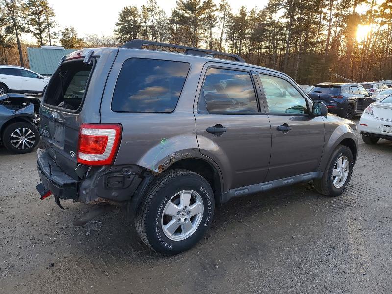 Photo 3 from auction – 2011 FORD ESCAPE XLT with VIN 1FMCU9D74BKC03036