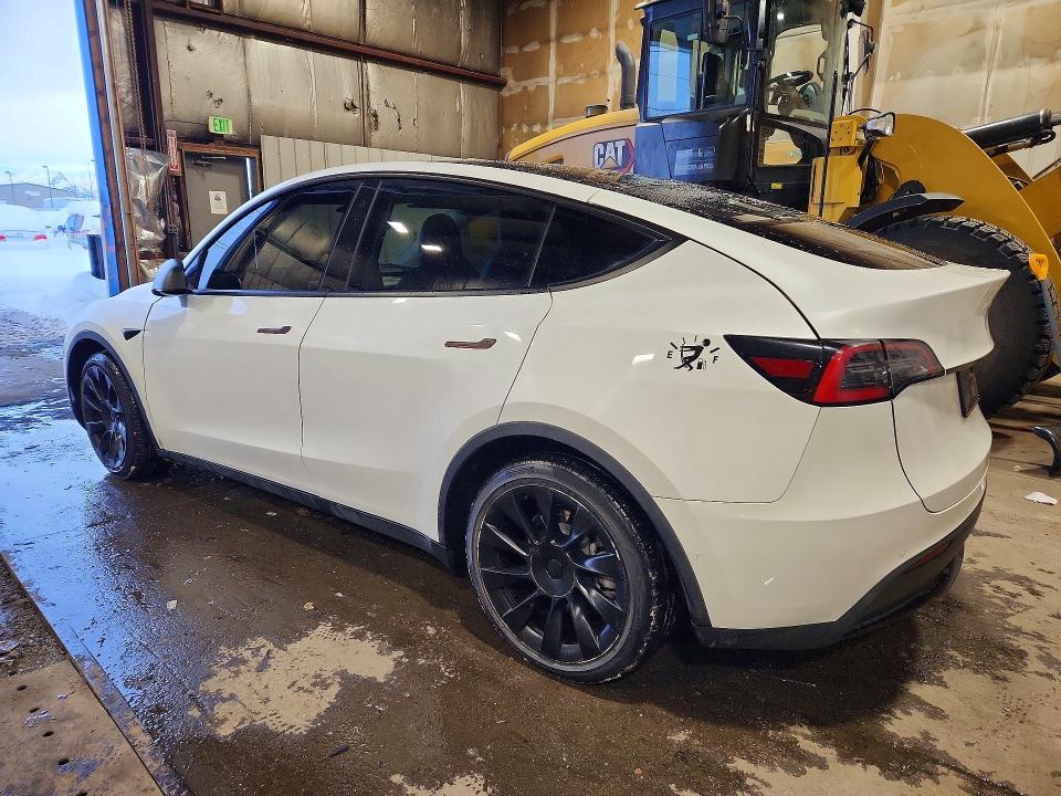Photo 2 from auction – 2020 TESLA MODEL Y with VIN 5YJYGDEE6LF045671