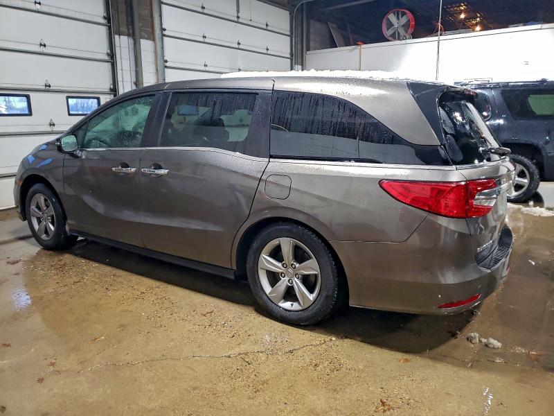 Photo 2 from auction – 2018 HONDA ODYSSEY EX with VIN 5FNRL6H77JB053672