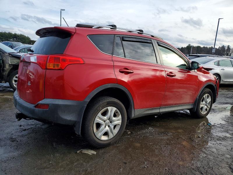 Photo 3 from auction – 2015 TOYOTA RAV4 LE with VIN JTMBFREVXFD160498