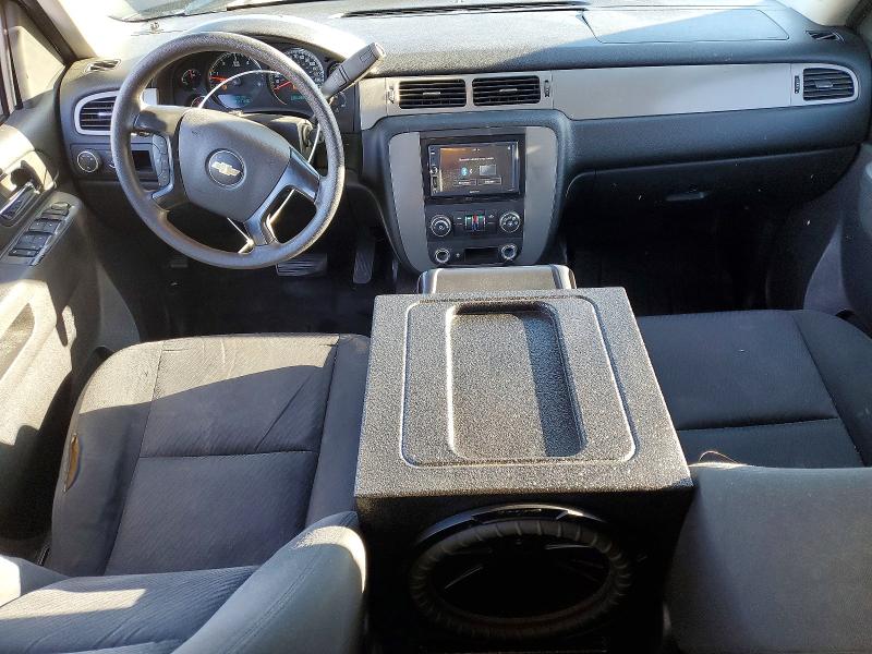 Photo 8 from auction – 2011 CHEVROLET TAHOE with VIN 1GNLC2E07BR280319