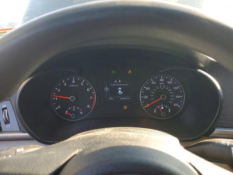 Photo 9 from auction – 2016 KIA OPTIMA with VIN 5XXGT4L37GG100379