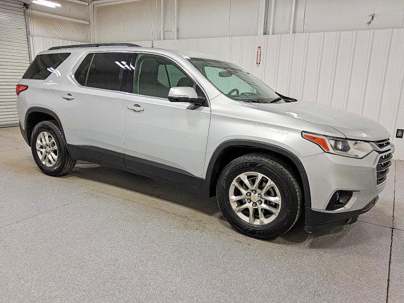 Photo 4 from auction – 2020 CHEVROLET TRAVERSE with VIN 1GNEVMKW4LJ257328