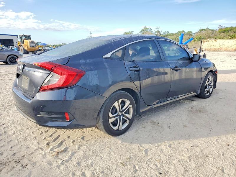 Photo 3 from auction – 2017 HONDA CIVIC LX with VIN 2HGFC2F51HH568475